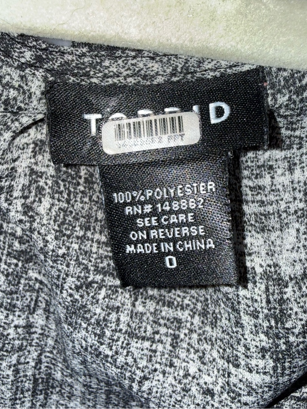 Torrid Black Gray Metallic Star Celestial Tank Blouse Size 0 - Picture 7 of 9